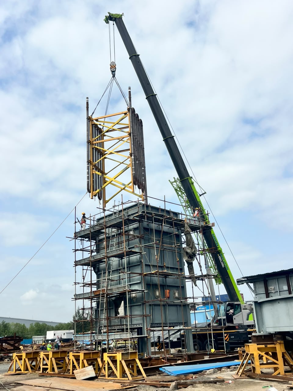 Evening lift operation on site
